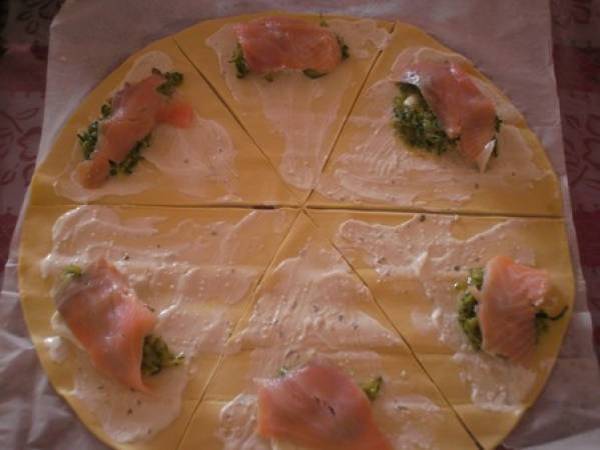 Minis croissants feuilletés aux courgettes et au saumon - Préparation etape 2