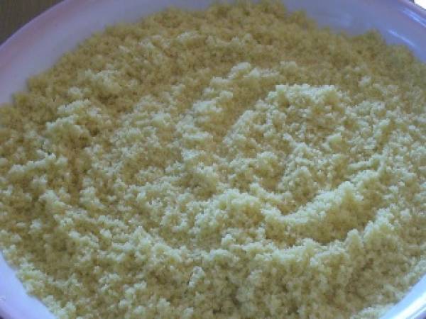 Mbessess ou harcha au miel + étapes - Préparation etape 2