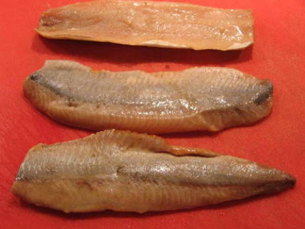 Carpaccio des betteraves rouge avec une sauce aux harengs - Préparation etape 2