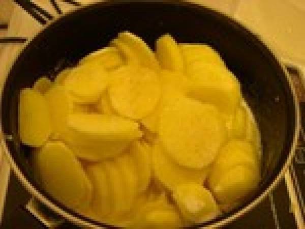 Gratin de pommes de terre au confit de canard - Préparation etape 3