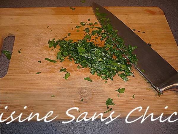 Brochettes de champignons de Paris à la plancha, aux herbes aromatiques de Provence. - Préparation etape 5