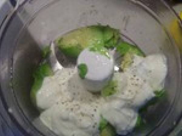 Duos de mousses d'avocat et saumon fumé - Préparation etape 2