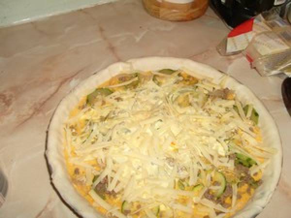 QUICHE aux courgettes et viande hachée - Préparation etape 6