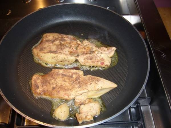 Terrine de foie gras aux poires, accompagnée de kumquats confits - Préparation etape 6