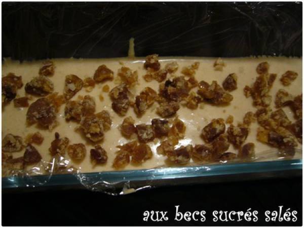 Bûche aux marrons et crème brûlée à la pistache - Préparation etape 3