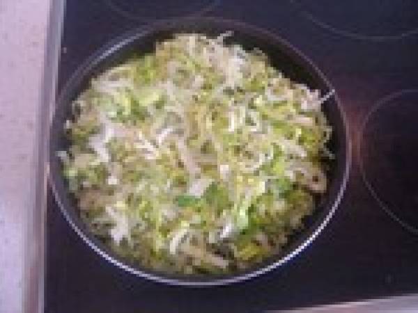 Petites bouchées apéritives aux poireaux-saumon et poireaux chèvre - Préparation etape 1