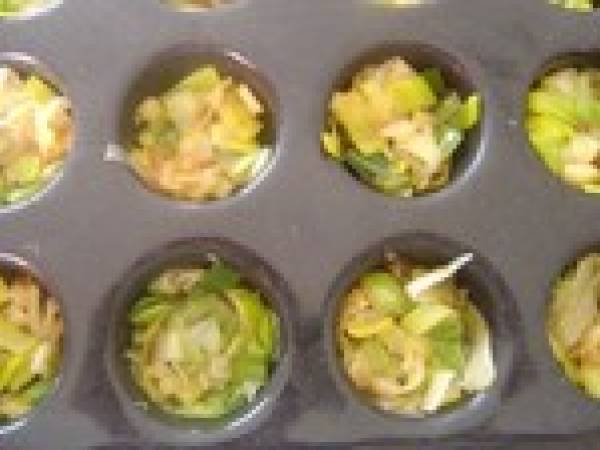 Petites bouchées apéritives aux poireaux-saumon et poireaux chèvre - Préparation etape 3