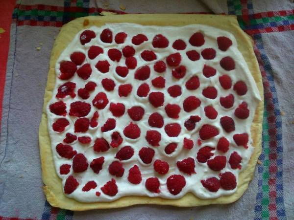 Gâteau roulé aux framboises - Préparation etape 3