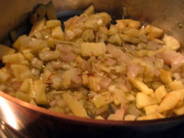 Cuisse de pintade à la normande - Perlhuhnschenkel auf normannische Art - Préparation etape 2