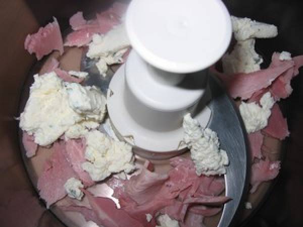 Petits champignons farcis au jambon et au boursin - Préparation etape 1