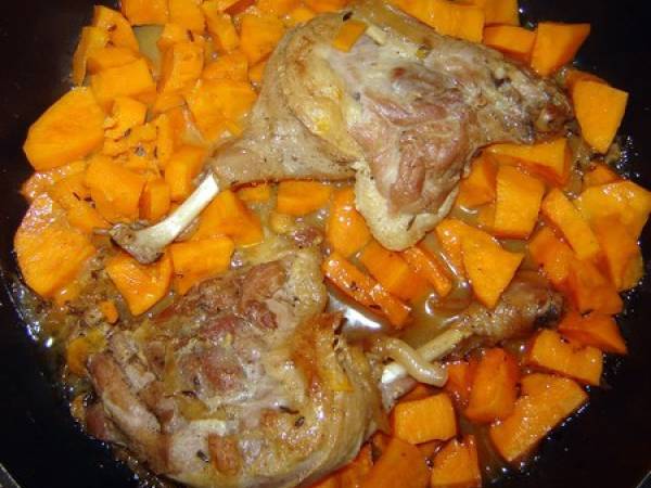 CUISSE DE CANARD MIJOTEES AUX PATATES DOUCES - Préparation etape 6