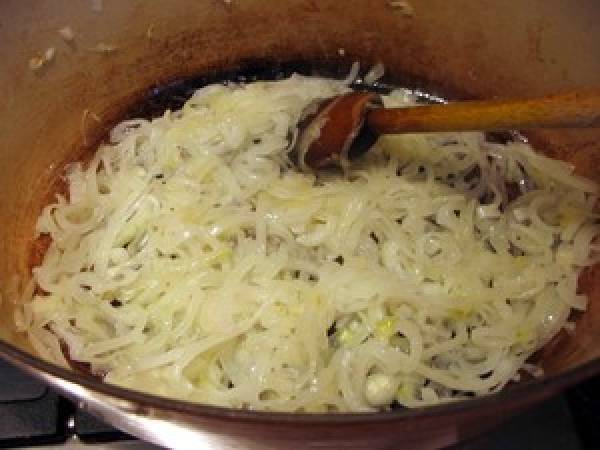 Côtes de porc aux pommes et au cidre en cocotte - Préparation etape 1