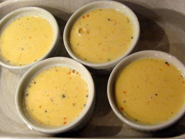 Petits pots à la vanille et à l'orange - Vanille-Crème mit Orange - Préparation etape 5