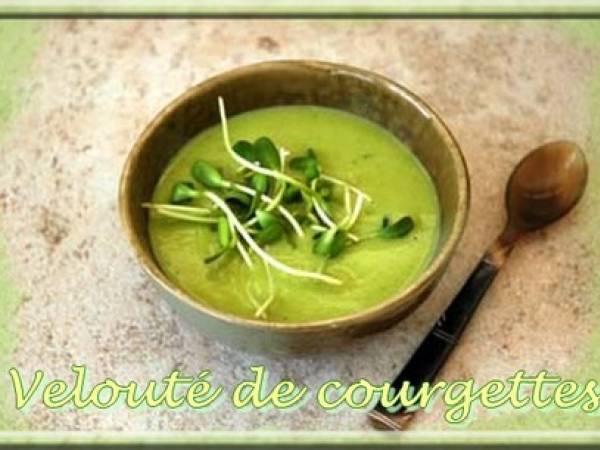 Recette d'Annie, Velouté de courgettes, Velouté aux poireaux et Boursin - Préparation etape 1