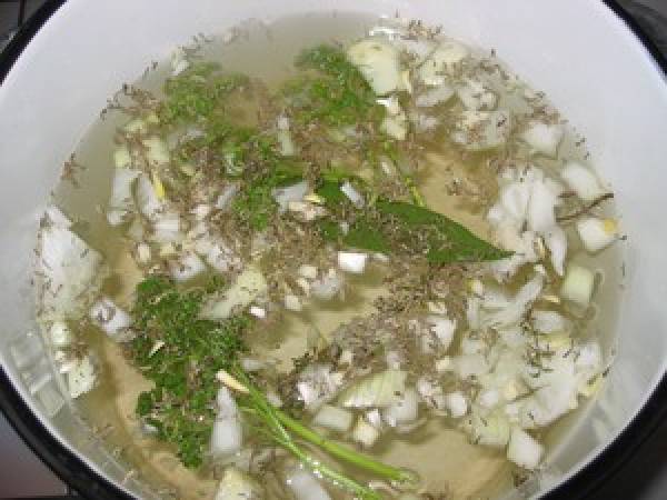 Dôme de crevettes sur son lit de merlu - Préparation etape 1