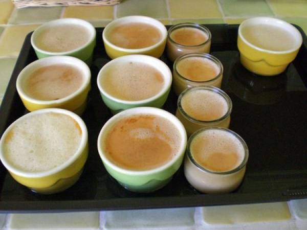 CREME AUX OEUFS SUR SON LIT DE CARAMEL AU BEURRE SALE - Préparation etape 6