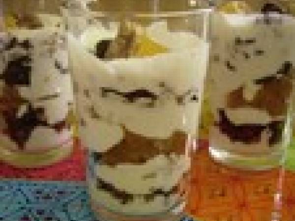 Verrines au carré frais, tomates séchées et fruits secs - Préparation etape 4