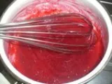 Etape 3 - MINI-CHARLOTTE ROSE AUX FRUITS ROUGES