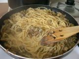 Etape 6 - Spaghetti cacio e pepe aux artichauts