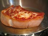 Etape 3 - Côte de veau au jus tomaté, écrasée de pomme de terre à l'huile de truffe, ..