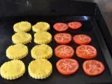 Etape 5 - Plancha: Galettes de polenta aux herbes et à la tomate