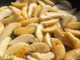Etape 6 - Tarte au camembert, pommes et poires caramélisées sur une pâte brisée au cidre