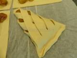 Etape 6 - Feuillet&eacute;s tress&eacute;s aux mirabelles