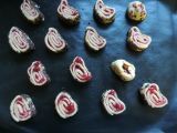 Etape 5 - Biscuit spirale à la confiture de framboise et perles de chocolat