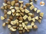 Etape 3 - Pommes de terre rôties au four, la recette classique et inratable