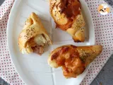Etape 8 - Petits pains bateaux façon pizza farcis de sauce tomate, jambon et mozzarella