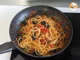Etape 5 - Spaghetti alla puttanesca votre nouveau plat de pâtes préféré !