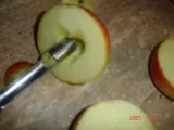 Etape 1 - Pommes fourrées à la pâte au massepain