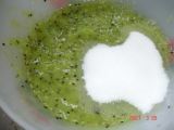 Etape 2 - Crème de kiwis au basilic et citron vert