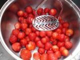 Etape 2 - Gelée de fraises groseilles rouges + photos de Talia et resto