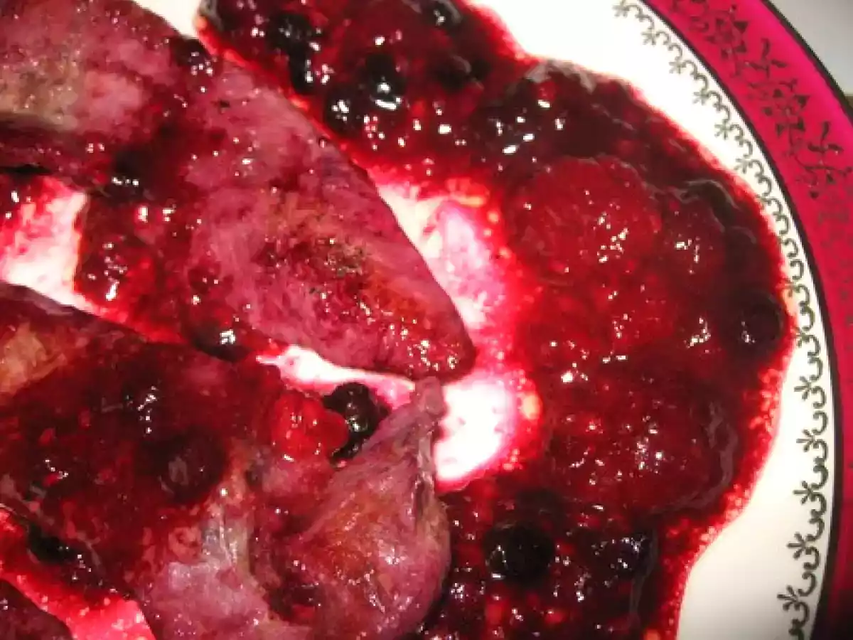 Aiguillettes de canard aux fruits rouges et leur coulis de framboise - photo 2