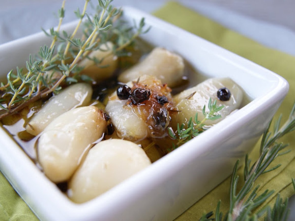 Recette d'ail confit aux herbes aromatiques