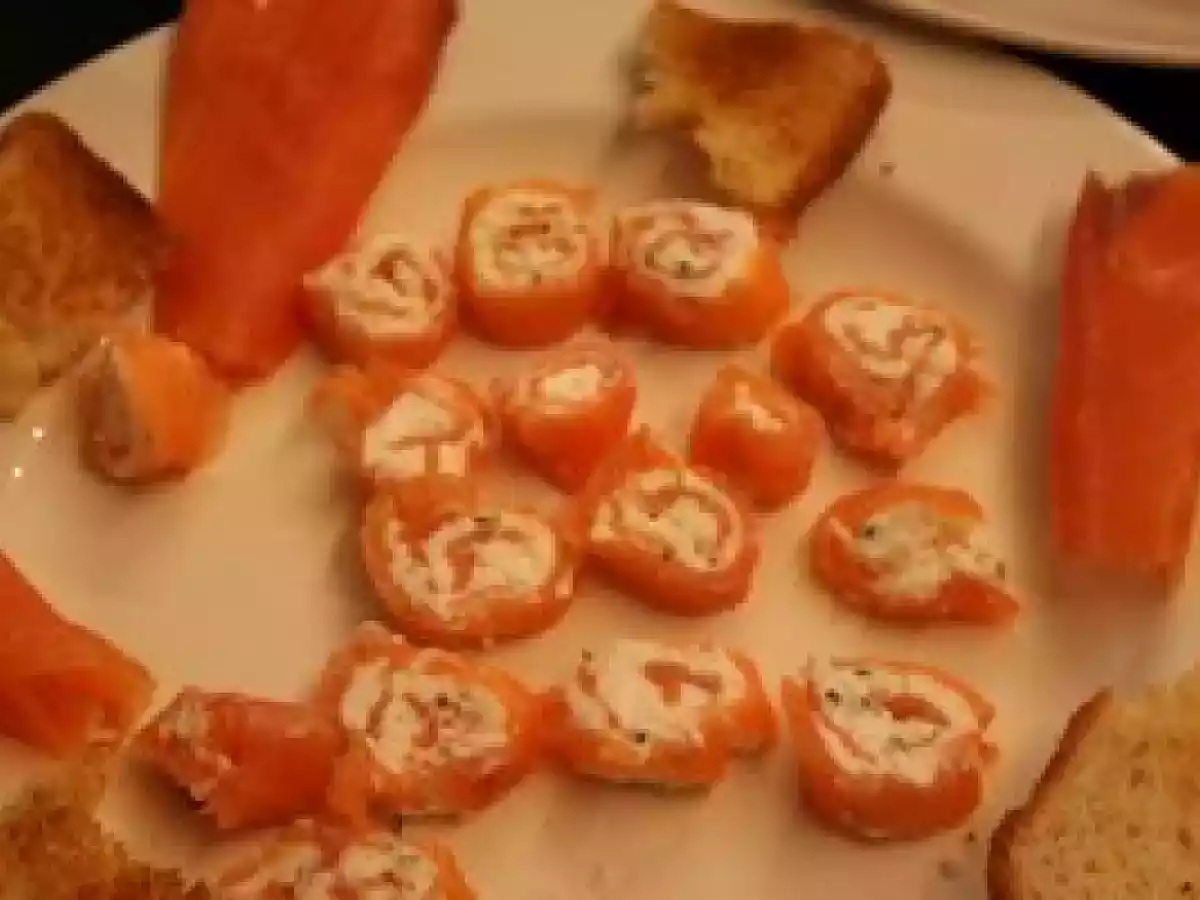 Amuse-bouche #7 Roulés de saumon aux chèvres et à l'aneth