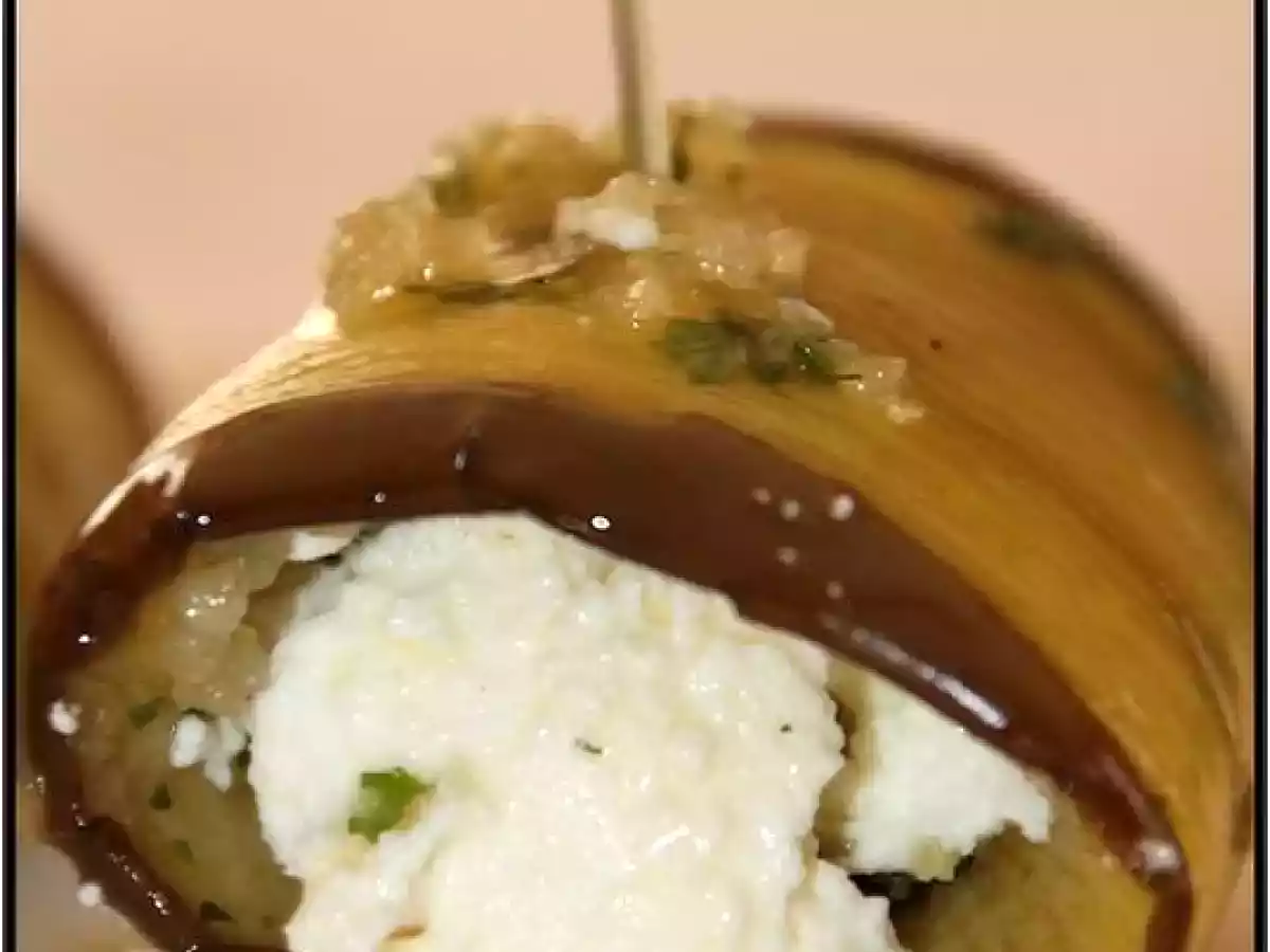 Antipasti : aubergines marinées farcies à la ricotta au basilic - photo 2