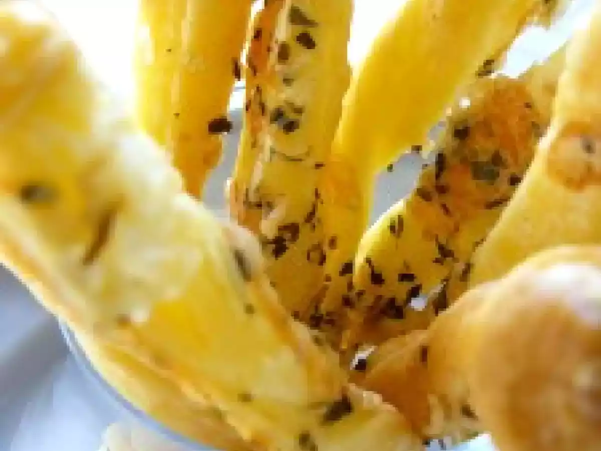 Apéritif dinatoire, des idées : flûtes à l'origan et gruyère