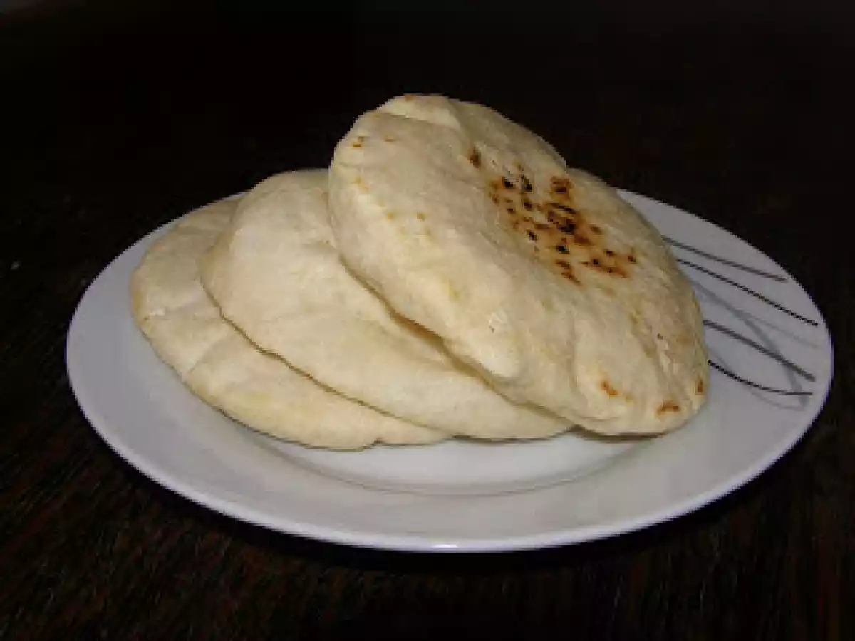 Apres les falafel, La pita