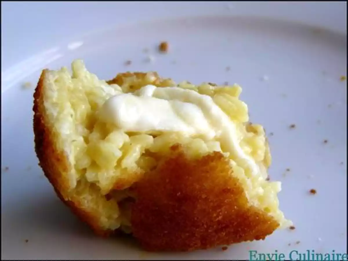 Arancine alla mozzarella ( Boules de riz farcie de mozzarella)
