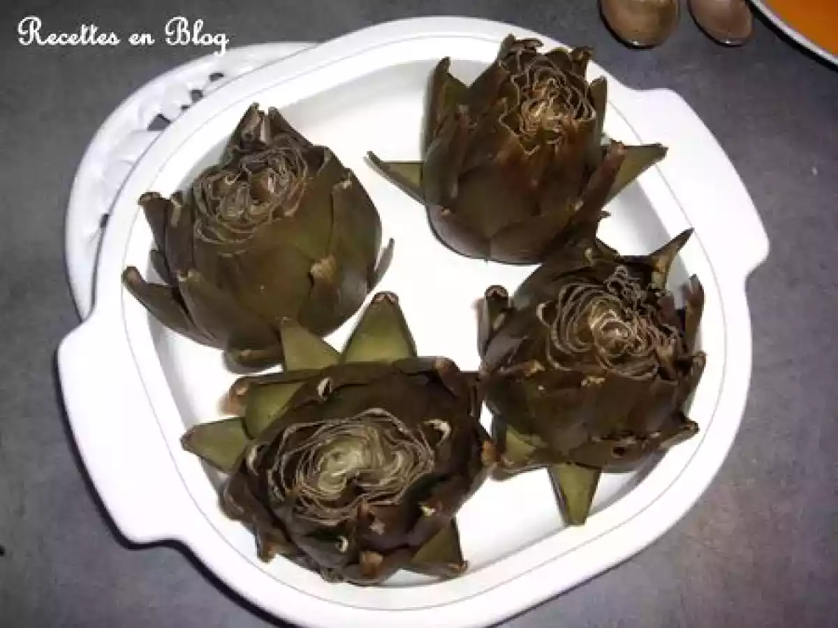 ARTICHAUTS VINAIGRETTE AUX MICRO ONDES