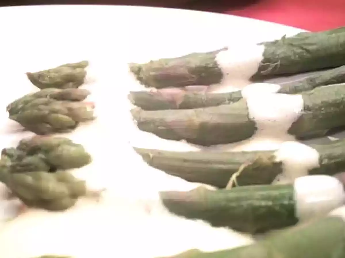 Asperges sauce mousseline