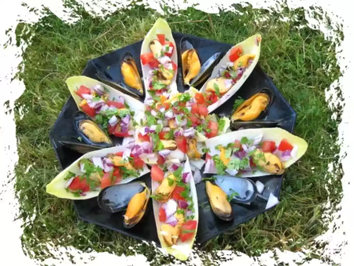 Assiette d'endive aux moules