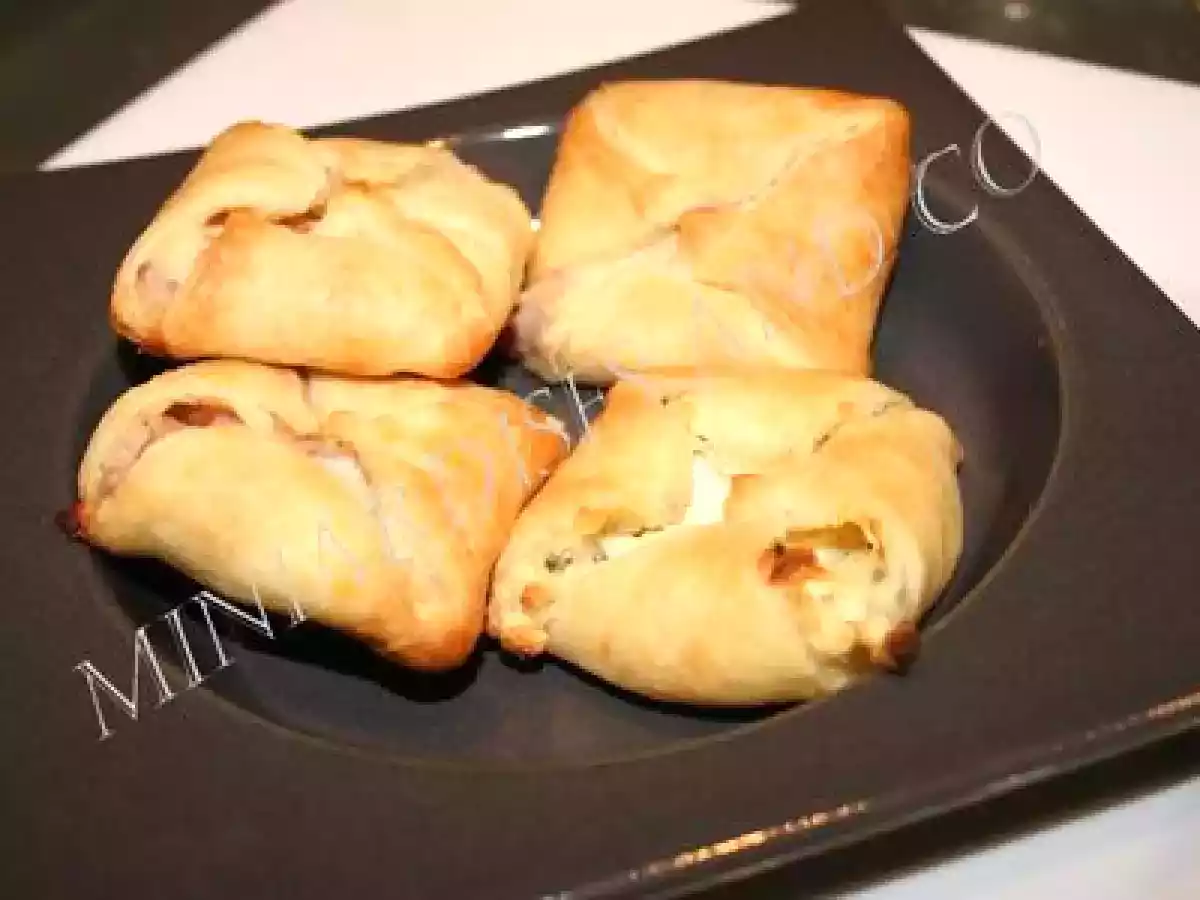 ASSORTIMENT DE PANIERS FEUILLETES