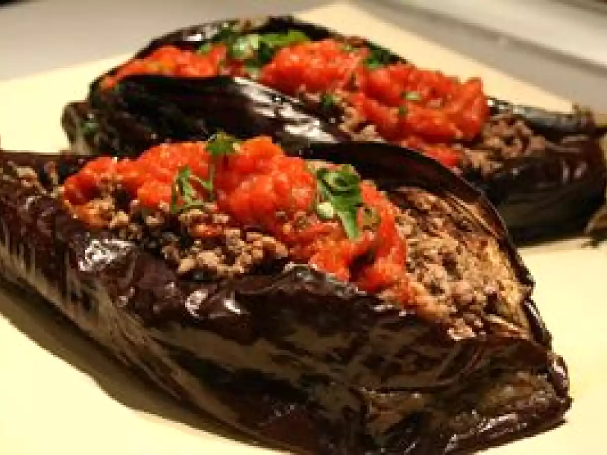 Aubergine farcie à la viande
