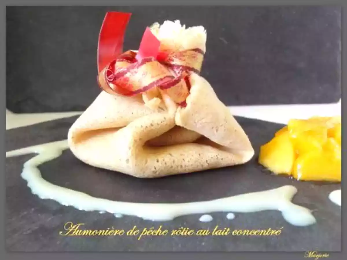 Aumônière de pêche rôtie au lait concentré et cannelle