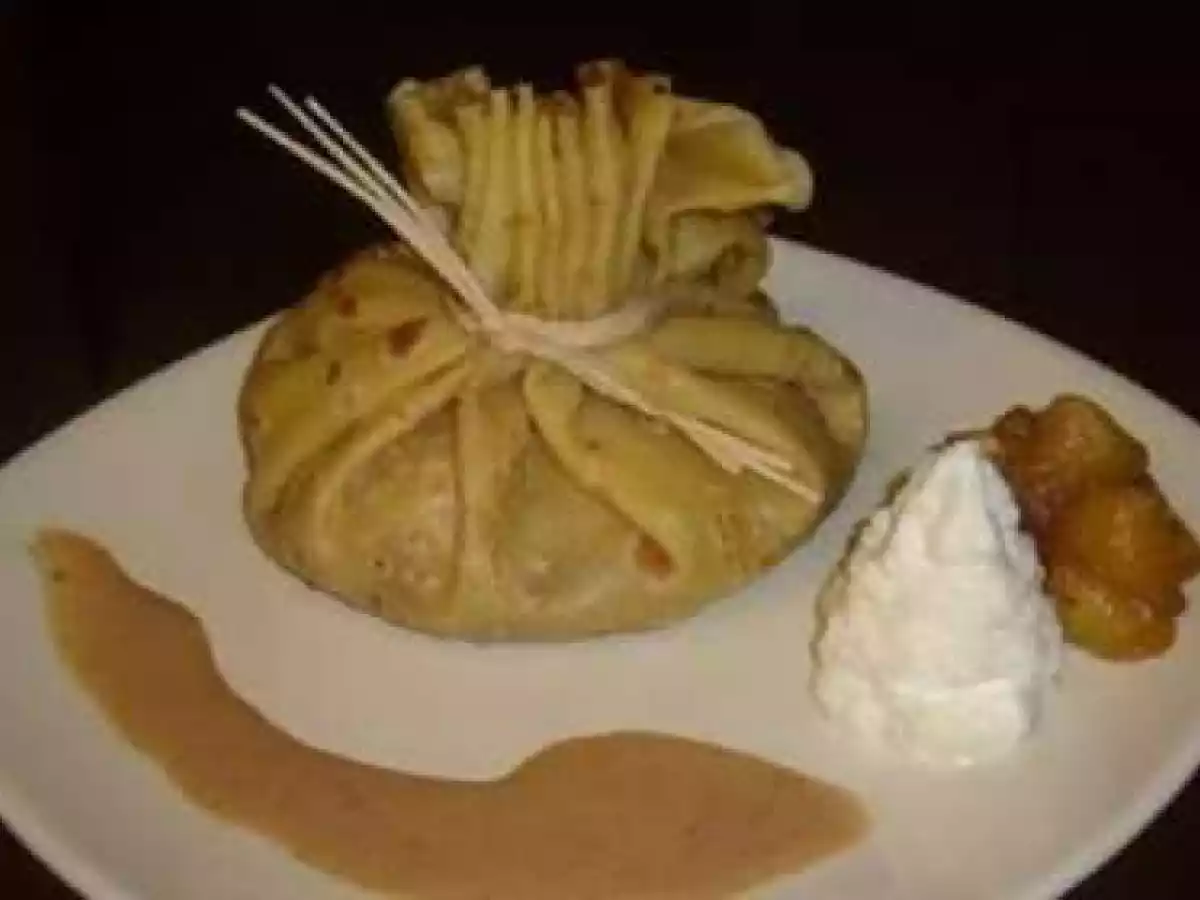 Aumônières de pommes confites et son coulis de spéculoos