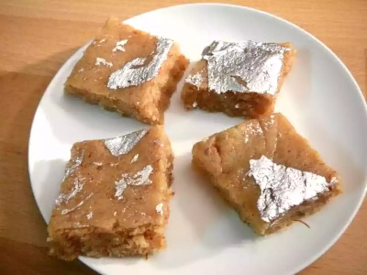 Badam Burfi - Losanges d'amandes