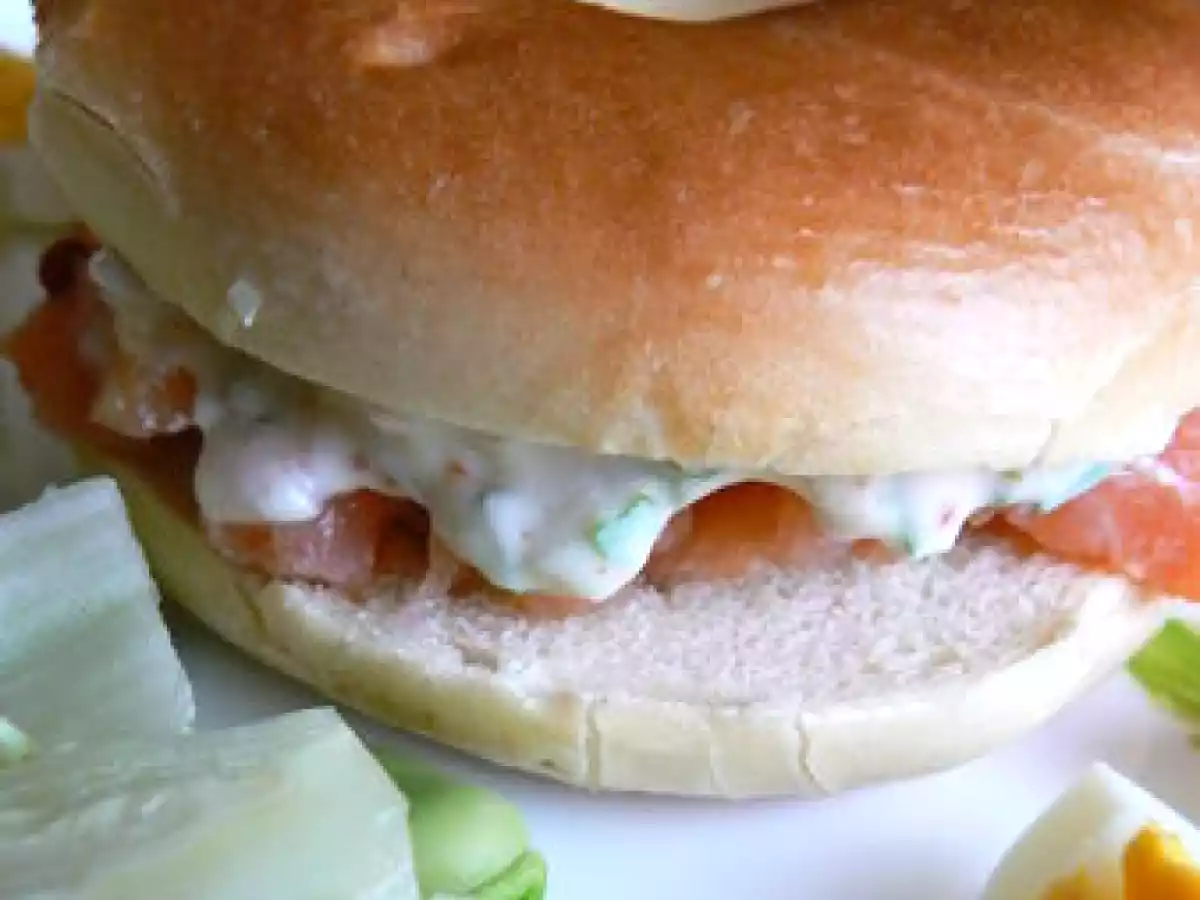Bagels au saumon fumé, crème légère aux herbes